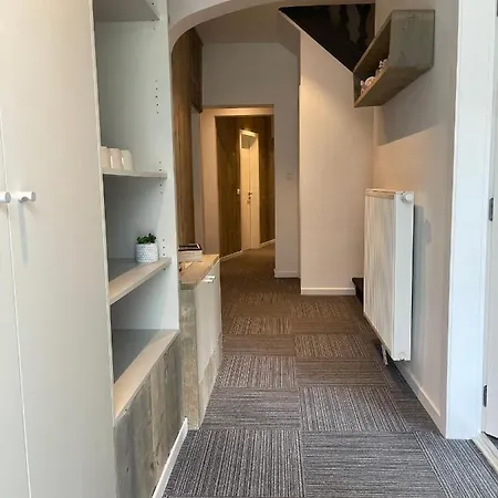 Grote In Centrum Met Badkamer ! Frühstückspension *